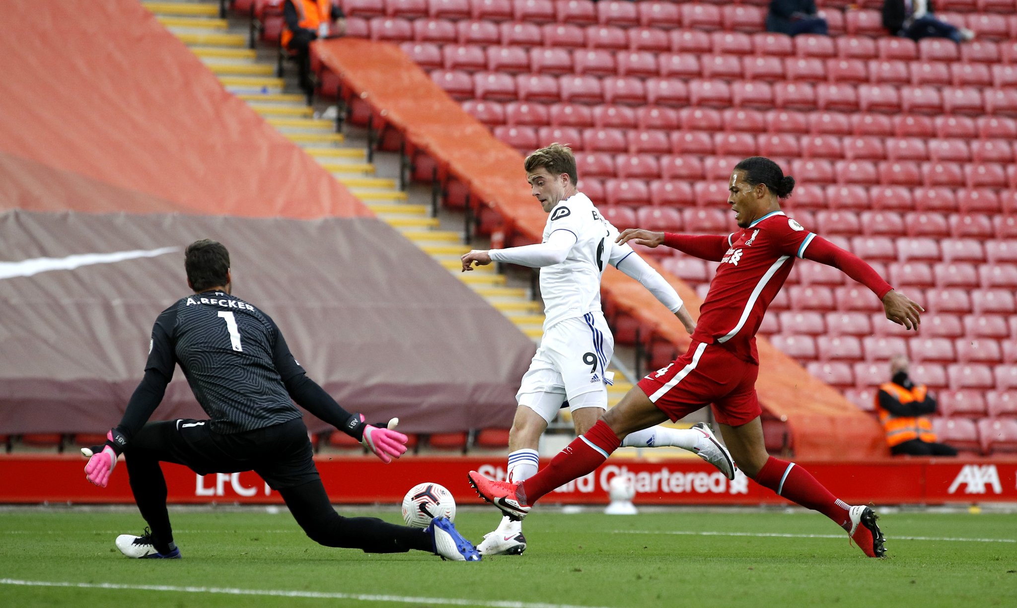 三个前场位 三个前场位