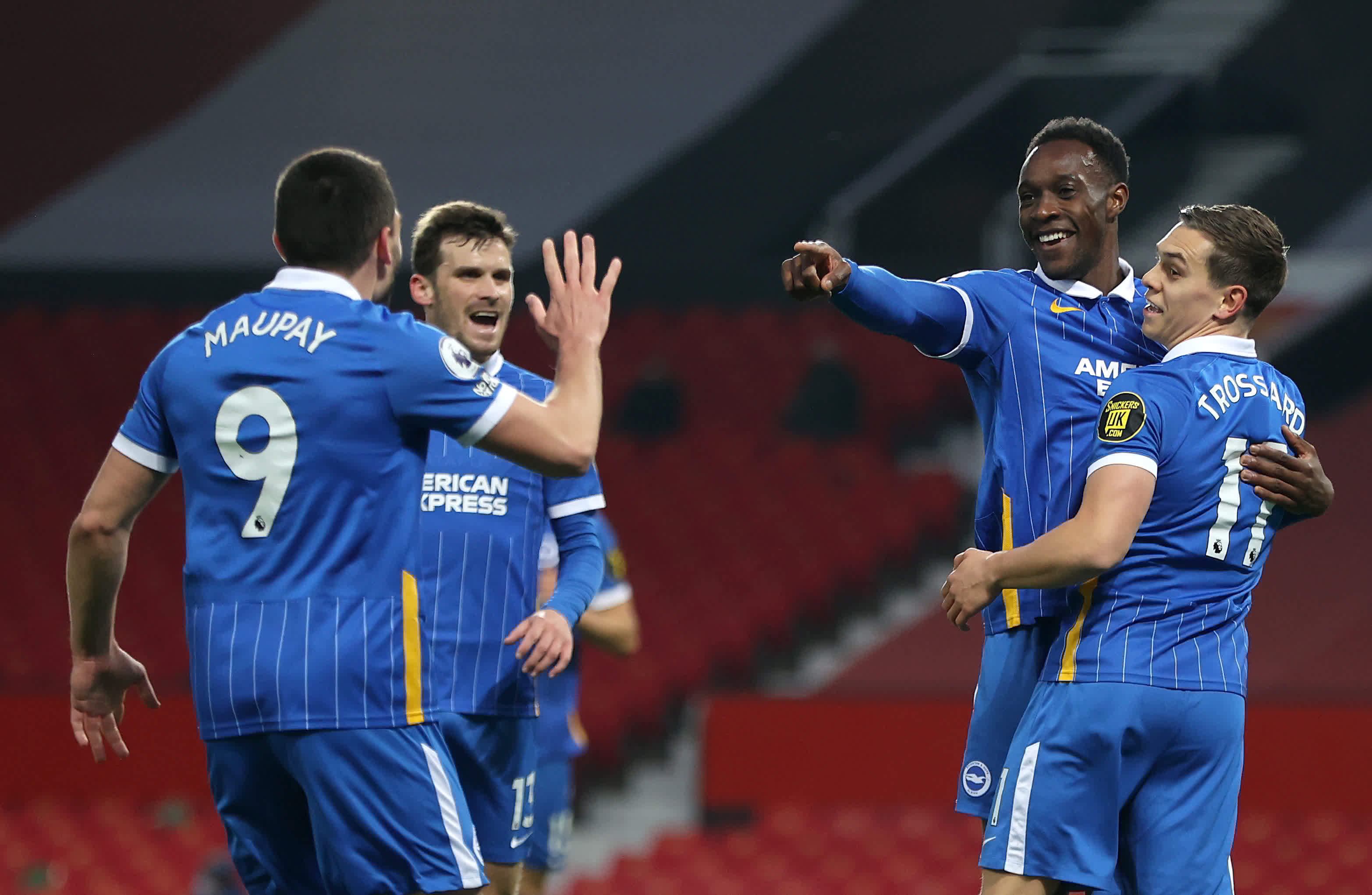 还因为他看 还因为他看